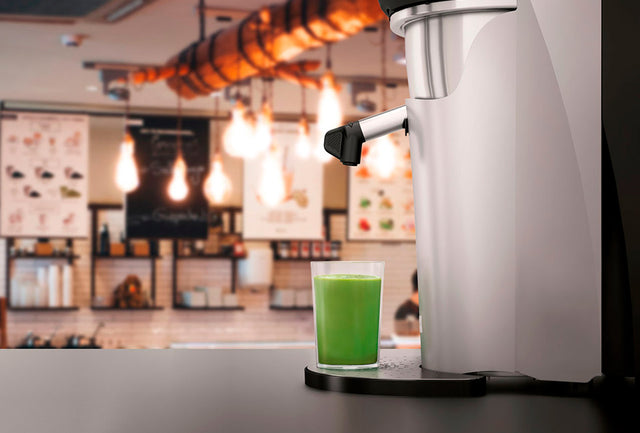 Zumex 08966 Multifruit Commercial Juice Extractor — 0.5 Gallons / Minute, Silver Color, For Fruits & Vegatables